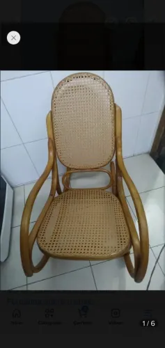 Cadeira de balanço Thonet