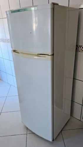 Vendo GELADEIRA CONSUL