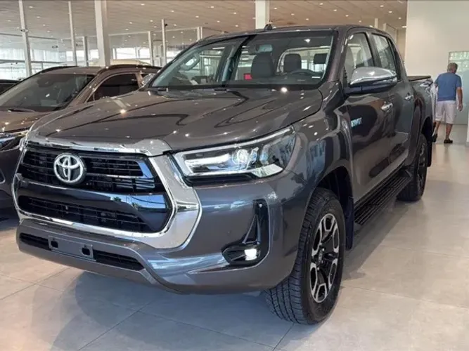 Toyota Hilux CD SRV 4X4 2.8 TDI Diesel Aut. 2026