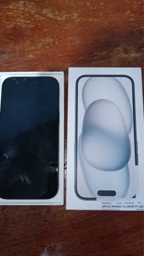 Vendo iPhone15 novo , caixa , tudo original 4 mês