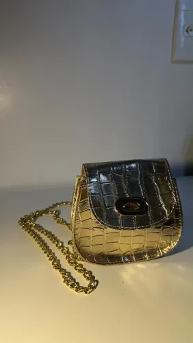 Bolsinha Dourada