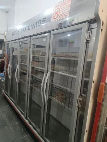 Geladeira frios laticínio 