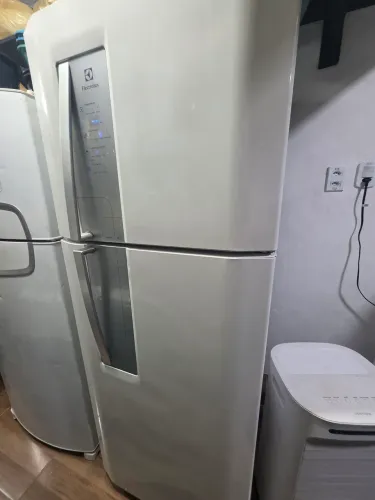 Vendo geladeira electrolux 