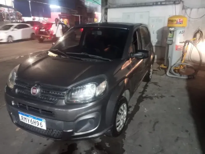 Fiat Uno Attractive 1.0 EVO Fire Flex 8V 5P 2021