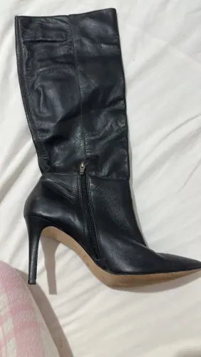 Bota Luiza Barcelos preta
