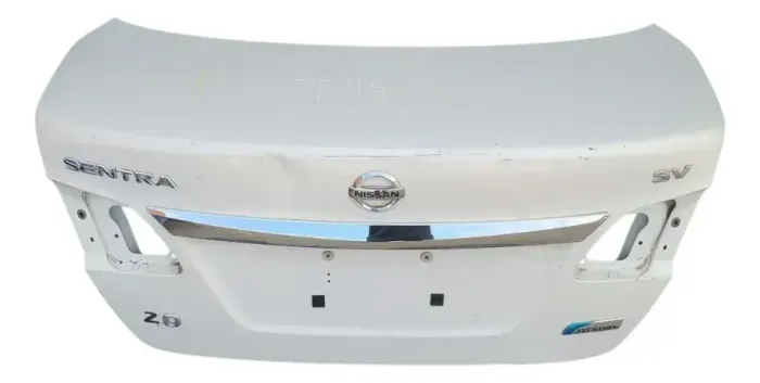 Tampa Traseira Sentra 14/20 T44 (Usado) / V12