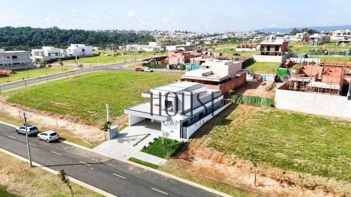 Casa com 3 quartos à venda, 168 m² - Condomínio Terras Alpha Nova Esplanada - Votorantim/S