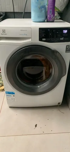 Máquina de lavar roupas 