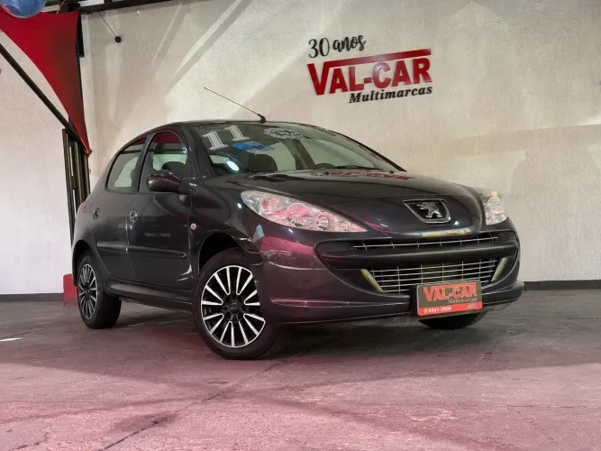 Peugeot 207 XR 1.4 Flex 8V 5P 2011