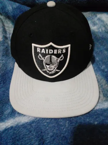 Boné Raiders