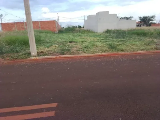Terreno Bella Cravinhos II - Quitado e plano.