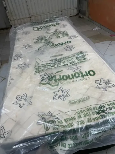 Cama solteiro usada
