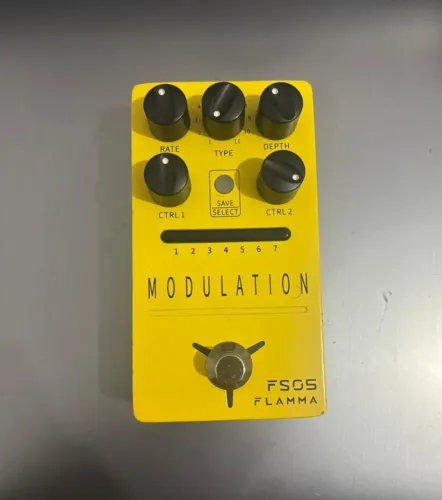 Pedal de modulação Flamma FS05