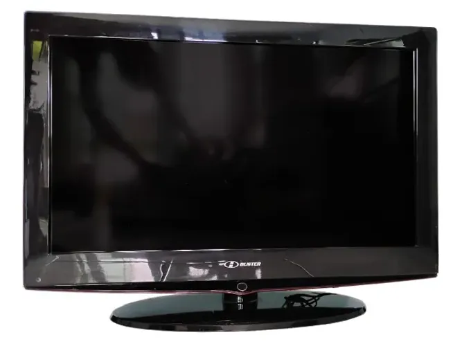 TV da marca H-Buster 32 polegadas, modelo HBTV-3204HD.