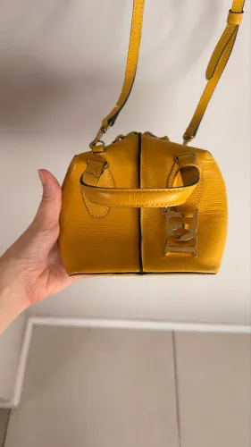 Bolsa Tiracolo / Transversal Baú Amarela