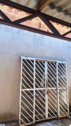 Porta de ferro