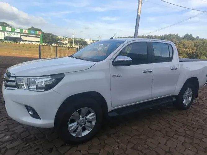 Toyota Hilux CD SRV 4X4 2.8 TDI Diesel Aut. 2018