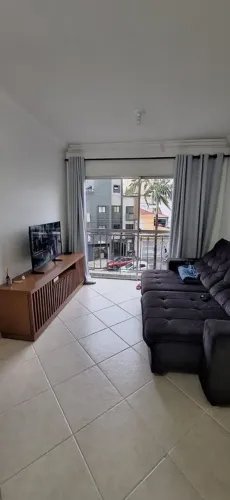 Apartamento com 3 Quarto(s) e 2 banheiro(s) para Alugar, 70 m² por R$ 3888 / Mês