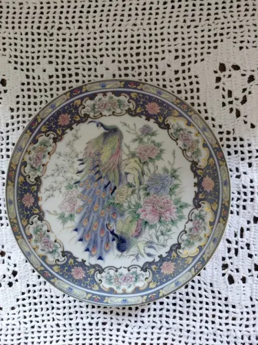 Prato decorativo em porcelana japonesa 