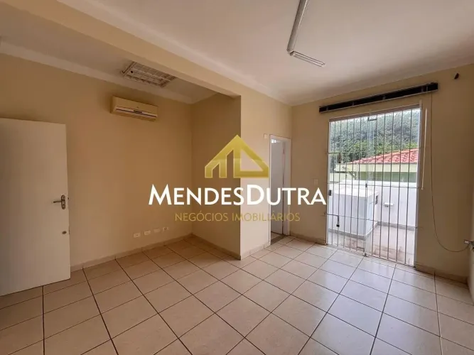 Sala comercial para alugar no bairro Alto com banheiro e ar condicionado, 20 m² - Piracica