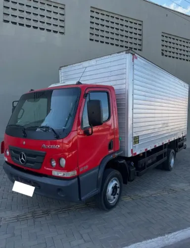 MERCEDES-BENZ ACCELO 815 BAÚ - 2013