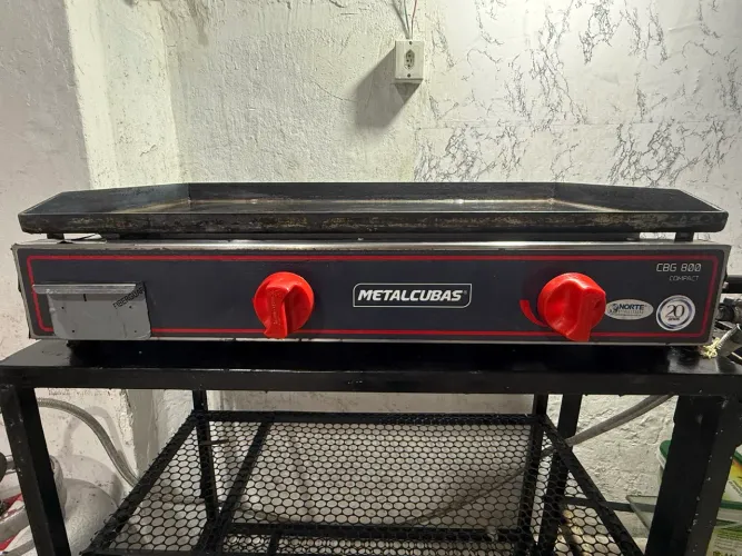 Chapa a gás 80 cm metalcubas com dois queimadores seminova 