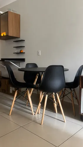 Mesa 4 Cadeiras 