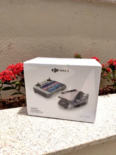 DRONE DJI MINI 3 - COM TELA - LACRADO - NOVO