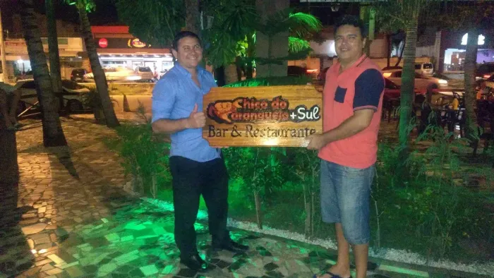 Placas entalhadas brasões de família tábuas de churrasco fachada e muito mais 