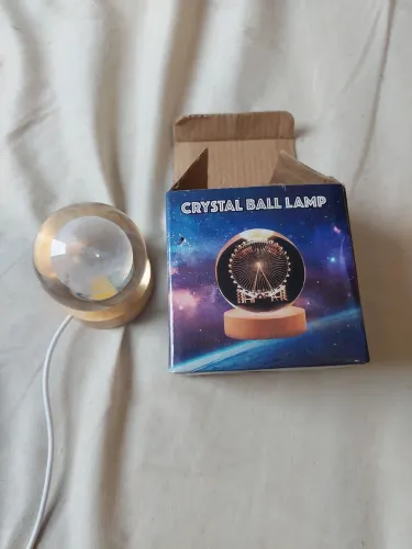 Lâmpada bola cristal mundo