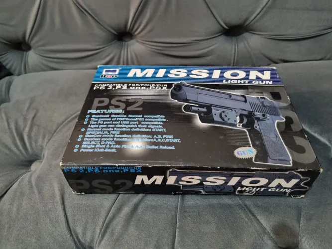 Pistola para PS1 e PS2 Guncon2