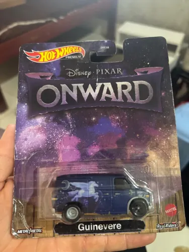 hotwheels guinevere raro