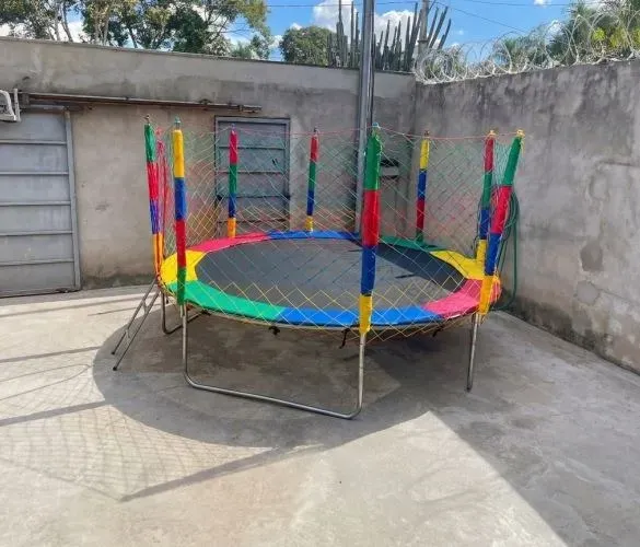 Pula Pula Cama Elástica 3,05m Completa - Excelente Estado