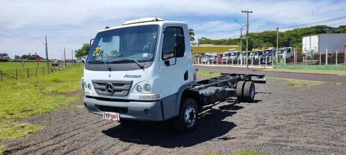 MB ACCELO 1016 UNICO DONO COMPLETO + AR CONDICIONADO 2020