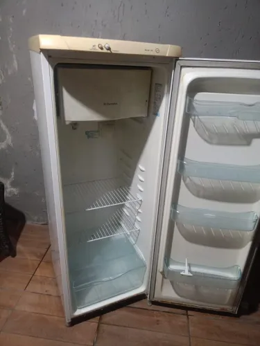 Geladeira Electrolux