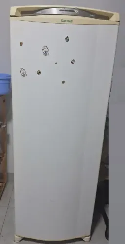 GELADEIRA CONSUL USADA GELA MUITO