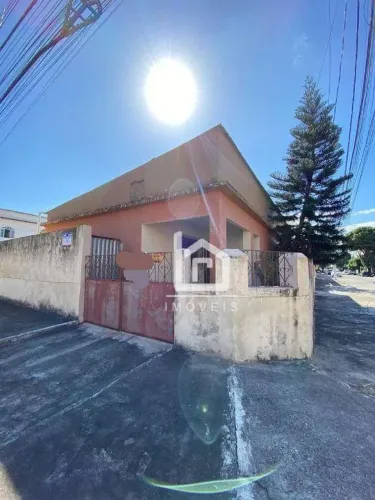 Ótima casa para residência ou comércio em área valorizada de Vila Velha!