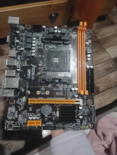 Placa mãe am4 com detalhe