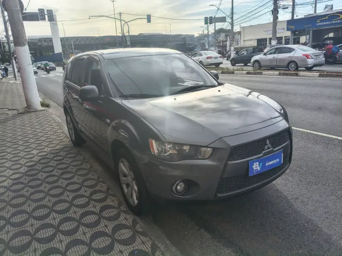 Mitsubishi Outlander 2.4 16V 170cv Aut. 2011