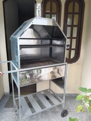 Vendo carrinho de churrasco