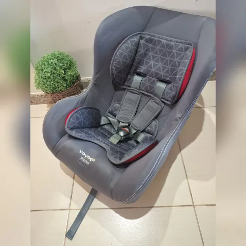Cadeirinha para Carro Seminova - marca Voyage Status - Excelente Estado