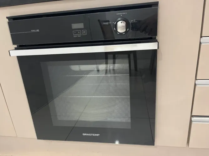 Forno de Embutir a Gás Brastemp 78L Preto Grill - BOA84AE 