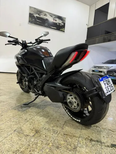 Ducati Diavel carbon 2015