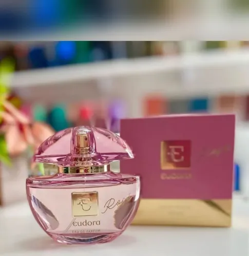 Vende-se esse ótimo perfume Rosé 