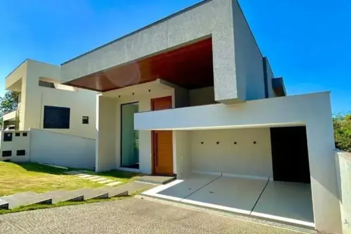 Sobrado à venda no bairro Condomínio do Lago - Goiânia/GO