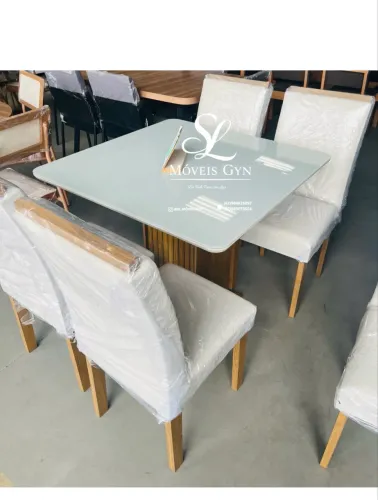 Mesa de Jantar Lua
