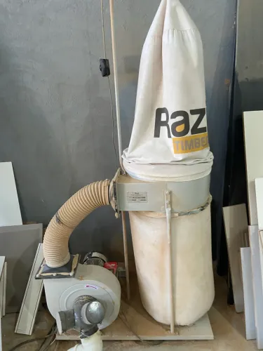 Coletor de pó RAZi trifásico ainda na garantia