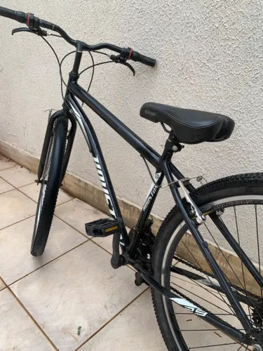 Bicicleta Aro 26 Preta com Marchas - Ótimo Custo-Benefício