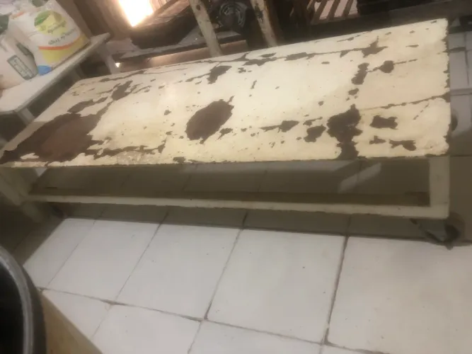 Carrinho para armazenar produtos em fardos
