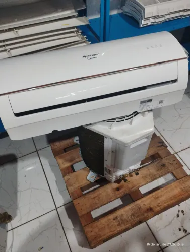 AR CONDICIONADO COMPLETO 9000BTU 220V